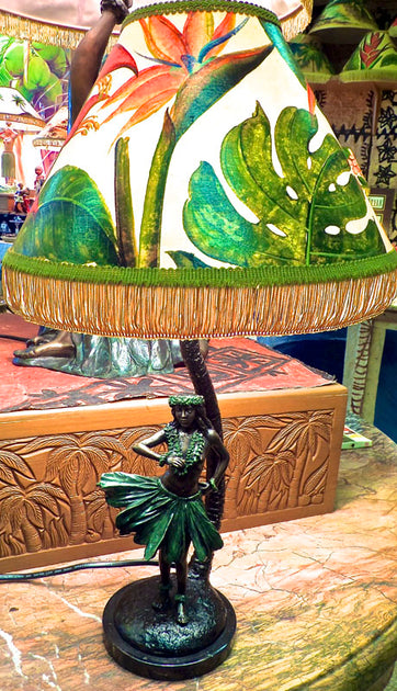 Kailua Kai | Hawaiian Hula Lamps